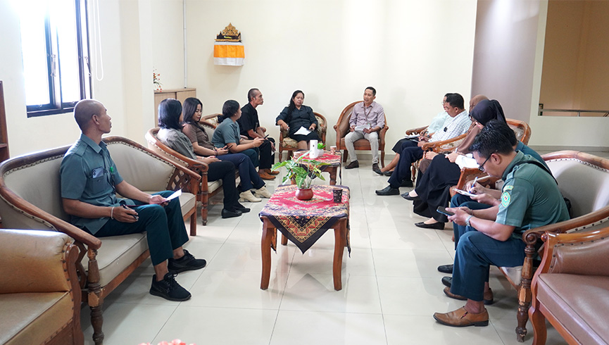Sanur Bali (Satukan Nurani Berbagi Ilmu) dan Rapat Bulanan Kesekretariatan PTUN Denpasar