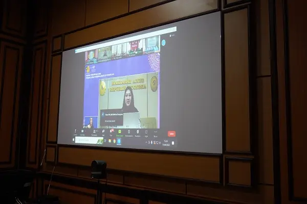 Webinar dengan topik "Peningkatan Kepemimpinan Hakim Perempuan di Pengadilan"