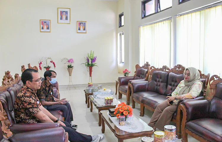 Kunjungan Anggota KPU Jembrana Ke PTUN Denpasar