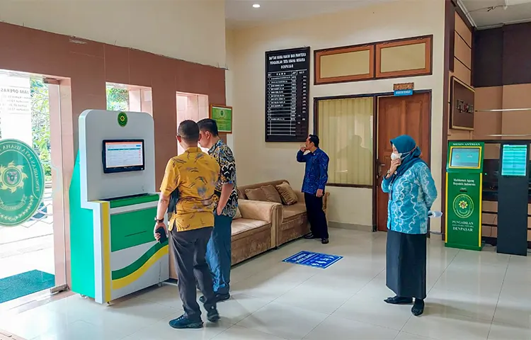 Monitoring Pelayanan Publik Di PTUN Denpasar