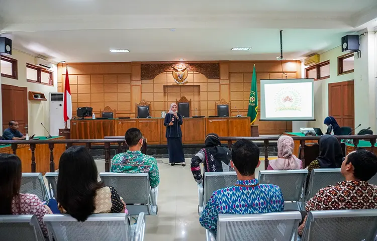 Sosialisasi Kanker dan Tumor oleh YSKI di PTUN Denpasar