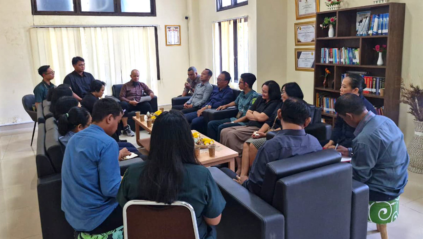 Rapat Bulanan Kepaniteraan PTUN Denpasar