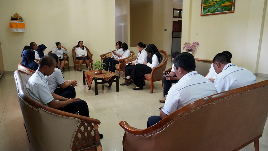 Sanur Bali (Satukan Nurani Berbagi Ilmu) dan Rapat Bulanan Kesekretariatan Bulan Juli 2025 PTUN Denpasar