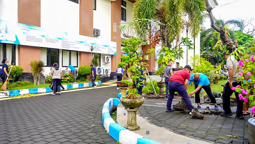 Jumat Bersih Sehat (Jumberse) PTUN Denpasar