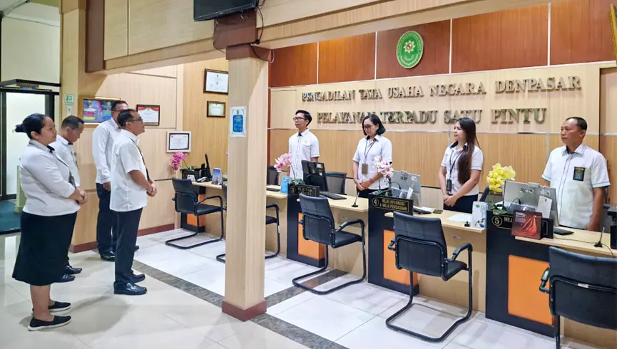 Briefing Petugas Pelayanan Terpadu Satu Pintu (PTSP) PTUN Denpasar