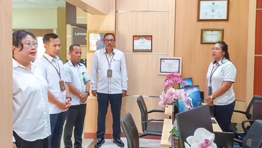 Briefing Petugas Pelayanan Terpadu Satu Pintu (PTSP) PTUN Denpasar