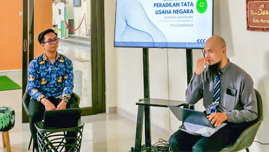  SANUR Bali (Satukan Nurani Berbagi Ilmu) di lingkungan Pengadilan Tata Usaha Negara Denpasar