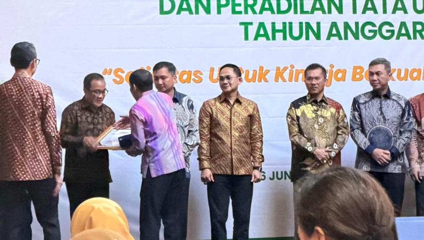 PTUN Denpasar Meraih Juara I Kategori Pelaporan Pelaksanaan Administrasi Perkara di Pengadilan (Perkara dan Keuangan)