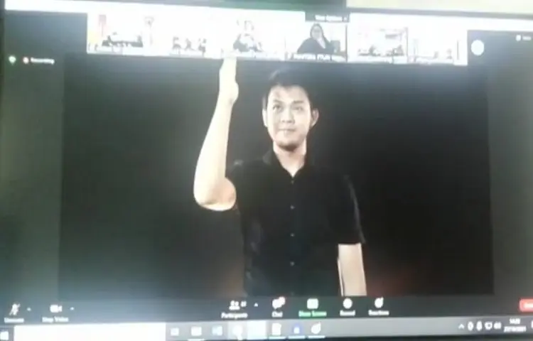 Bimbingan Teknis Pelayanan Disabilitas di Lingkungan Peradilan Tata Usaha Negara secara Daring melalui Zoom Meeting.