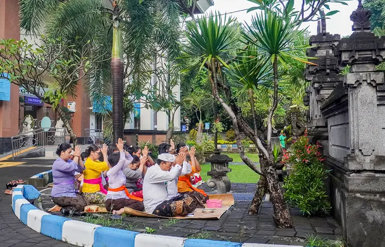 BINTAL PURTIL: Persembahyangan Bersama Purnama Sasih Kasanga