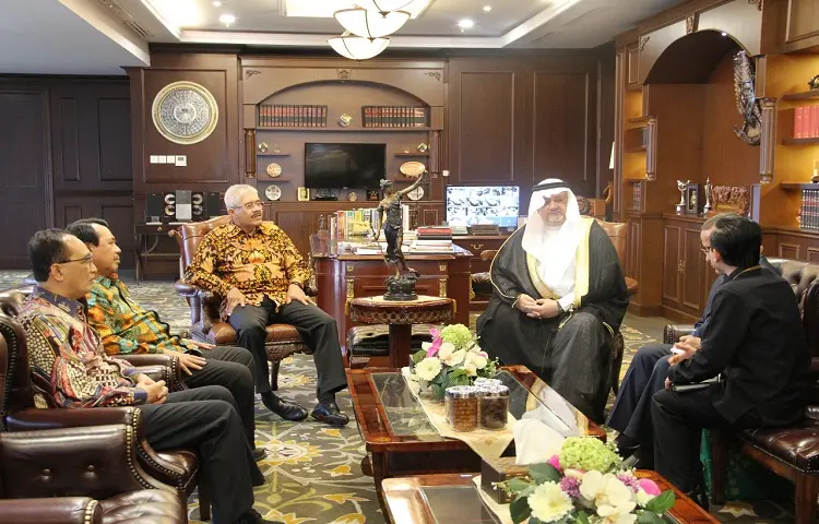 DUBES KERAJAAN ARAB SAUDI UNTUK INDONESIA BERKUNJUNG KE MAHKAMAH AGUNG