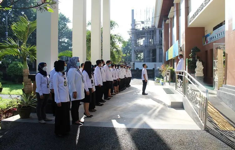 Kegiatan Apel Pagi Pengadilan Tata Usaha Negara Denpasar