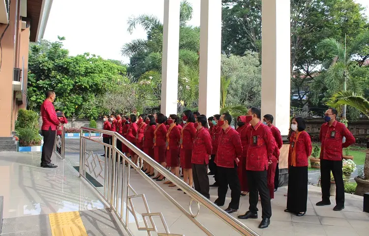 Kegiatan Apel Pagi Pengadilan Tata Usaha Negara Denpasar