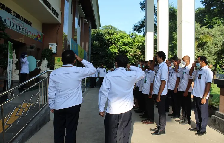 Kegiatan Apel Pagi Pengadilan Tata Usaha Negara Denpasar