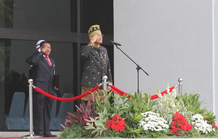 KETUA MA MENJADI PEMBINA UPACARA KEMERDEKAAN RI KE 74