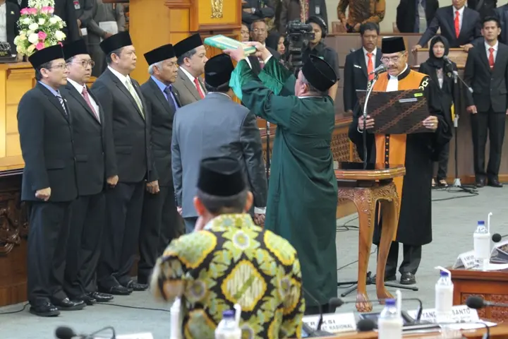 Ketua Mahkamah Agung Melantik Wakil KetuaDPR RI