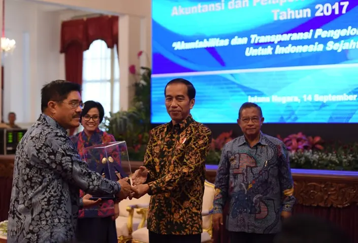 MA Mendapat Penghargaan Dari Pemerintah