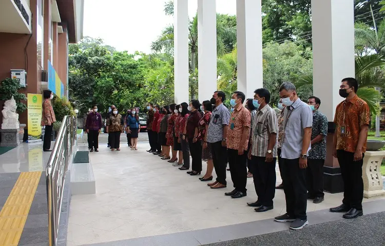 Pelaksanaan Apel Sore Pengadilan Tata Usaha Negara Denpasar