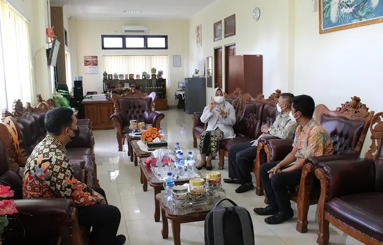 Pelaksanaan Kegiatan Monitoring dan Evaluasi Layanan Peradilan di Pengadilan TUN Denpasar.