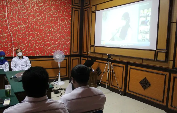 Peluncuran dan Sosialisasi Aplikasi E-Lap, Aplikasi MONEKSTUN dan Aplikasi E-SURVEI Dirjen Badilmiltun MA RI secara daring