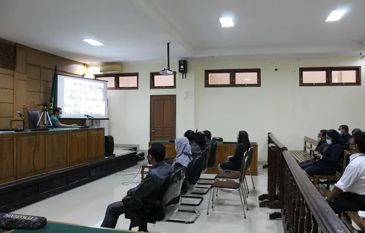 Pembinaan dan Tindaklanjut Terhadap Hasil Temuan KPK, BPKP dan BAWAS MARI di Lingkungan Peradilan TUN oleh Dirjen Badilmiltun melalui Zoom Meeting