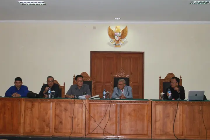 Pembinaan Ketua Pengadilan Tinggi Tata Usaha Negara Surabaya di PTUN Denpasar