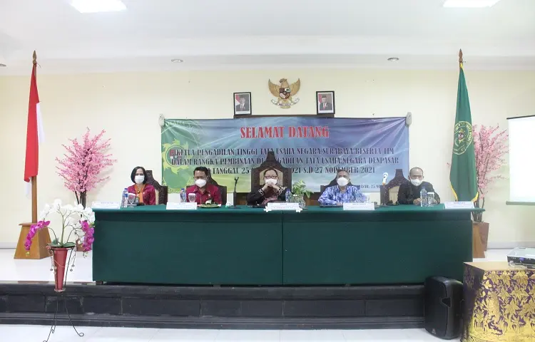 Pembinaan Pengadilan Tinggi TUN Surabaya ke Pengadilan TUN Denpasar