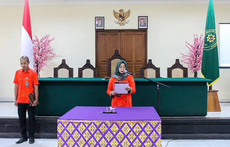 Penandatanganan Pakta Integritas di PTUN Denpasar