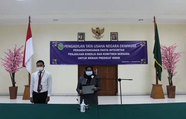 Penandatanganan Pakta Integritas, Perjanjian Kinerja serta Komitmen Bersama untuk Meraih Predikat WBBM Pengadilan TUN Denpasar Tahun 2022