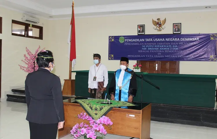 Pengambilan Sumpah Jabatan dan Pelantikan Panitera Pengganti Pengadilan TUN Denpasar