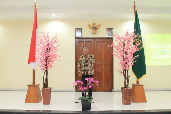 Pengawasan dan pembinaan Pimpinan Pengadilan Tinggi TUN Surabaya di Pengadilan TUN Denpasar
