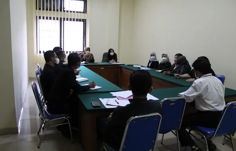 Rapat Persiapan Pembentukan Tim Zona Integritas menuju Wilayah Birokrasi Bersih dan Melayani (WBBM)