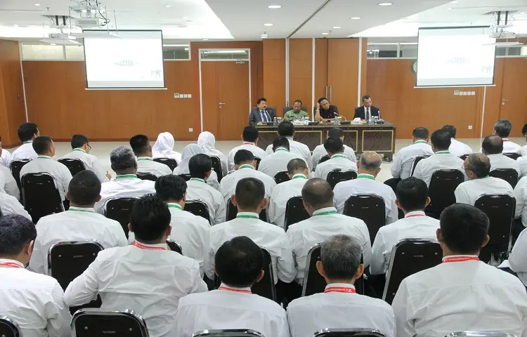Sekretaris Mahkamah Agung : 