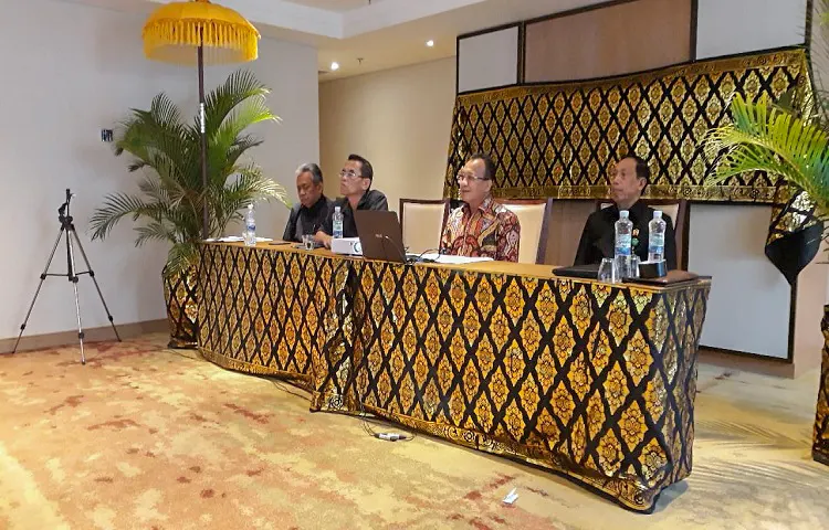 Sekretaris Mahkamah Agung : 
