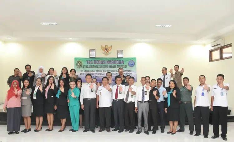 Sosialisasi Bahaya Narkoba dan Tes Bebas Narkoba pada Pengadilan TUN Denpasar