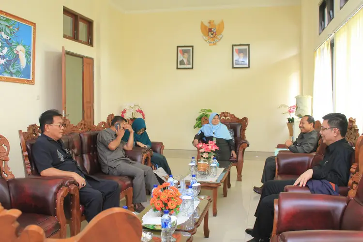 Tim Akreditasi Ditjen Badilmiltun Melaksanakan Akreditasi pada PTUN Denpasar